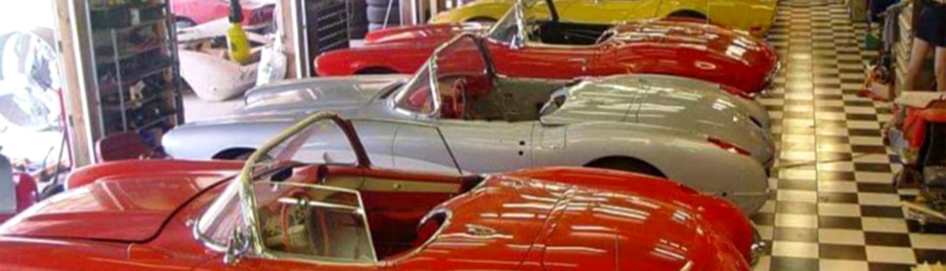 Retro Corvettes